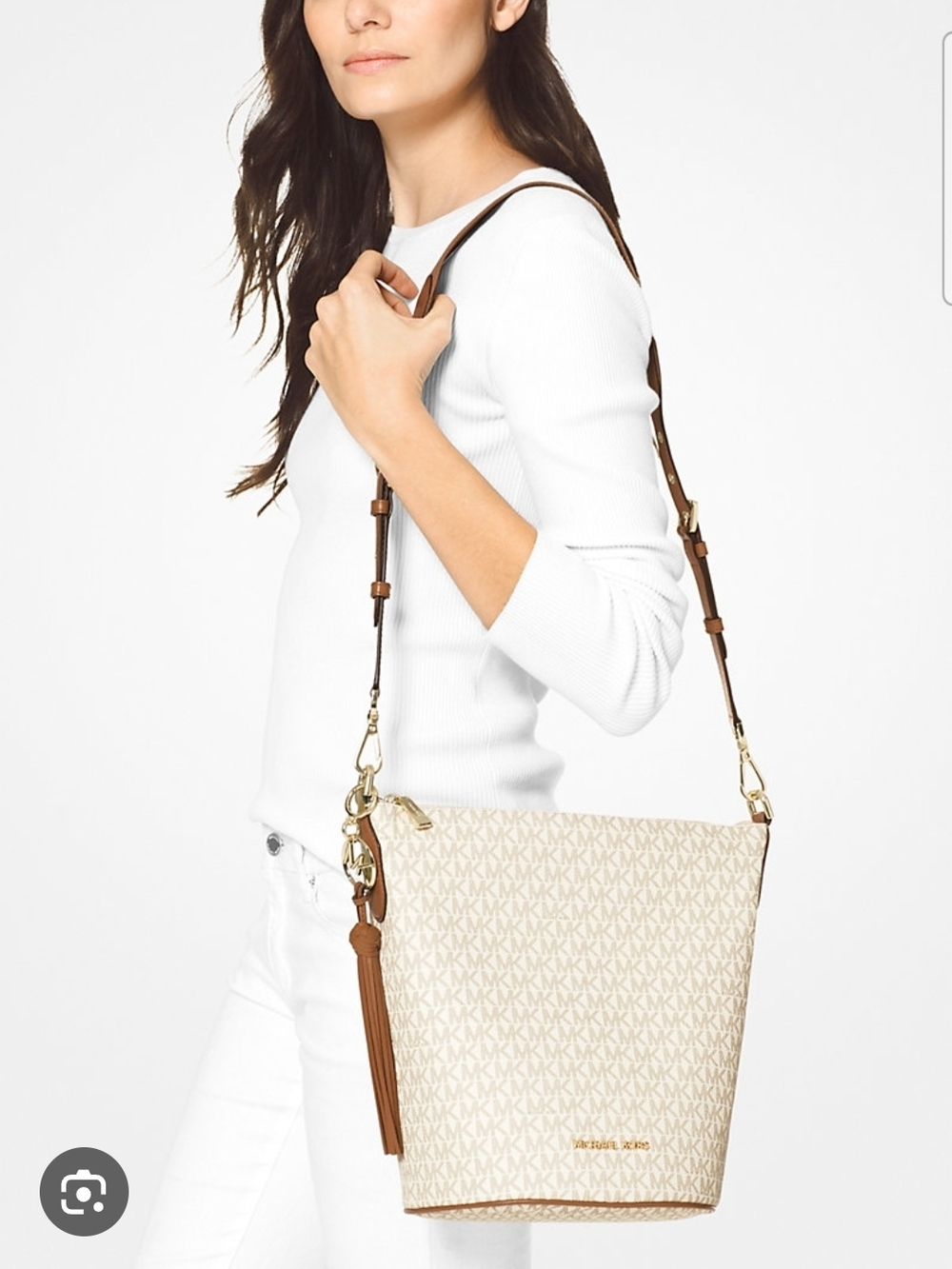 Michael Kors Jet Set Monogram Bucket Bag in Vanilla/Brown